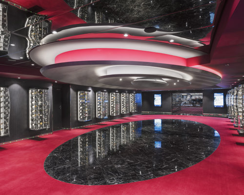 MSC Cruises MSC Meraviglia Waves Restaurant 1.jpg