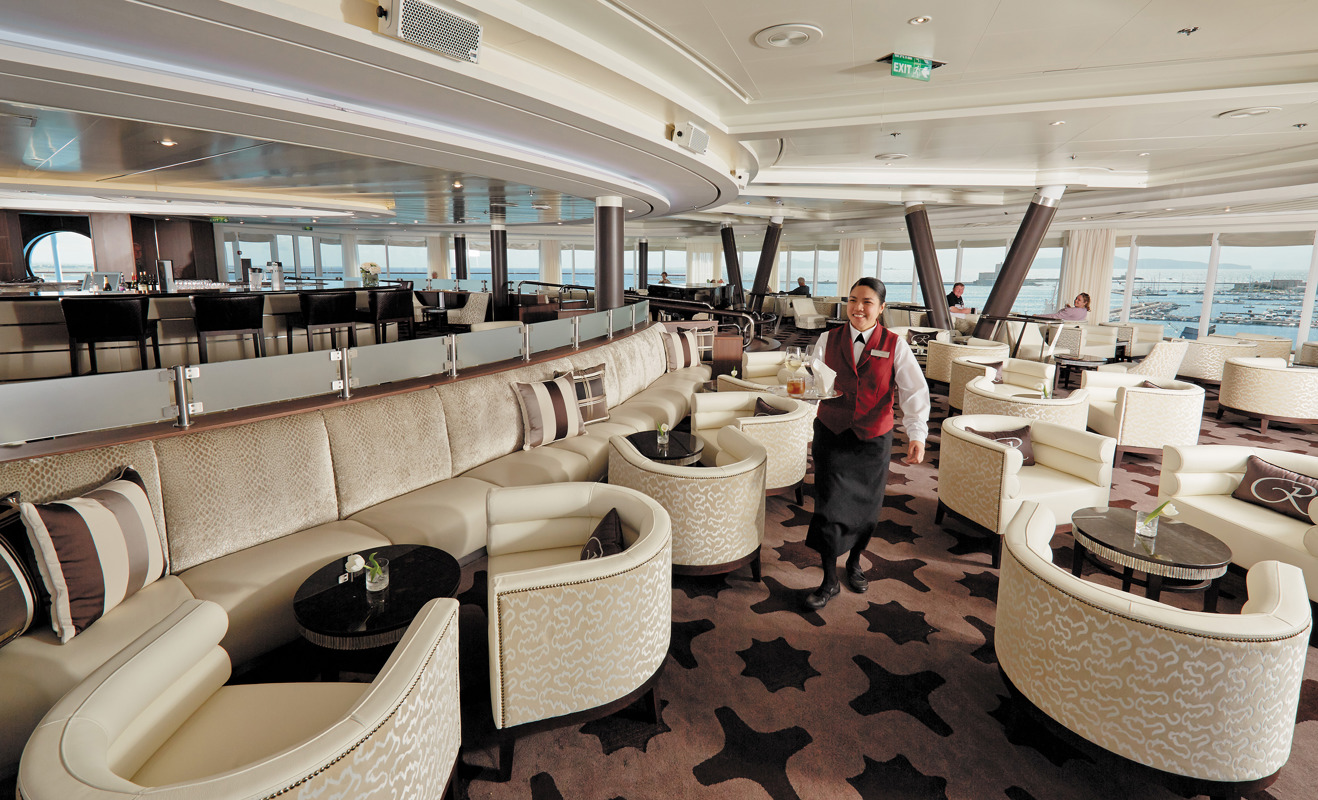 Regent Seven Seas MARINA Observation Lounge 0.jpg