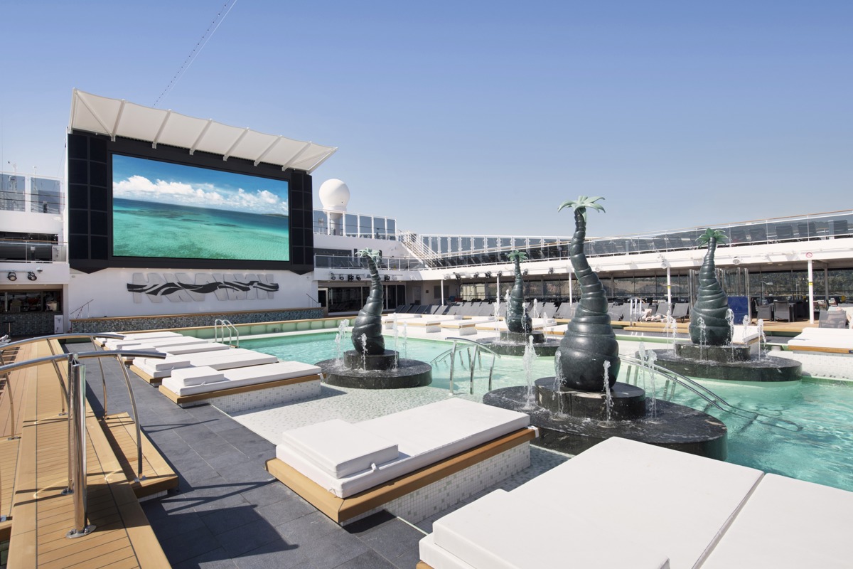 MSC Cruises MSC Belissima Atmosphere Pool 0.jpg
