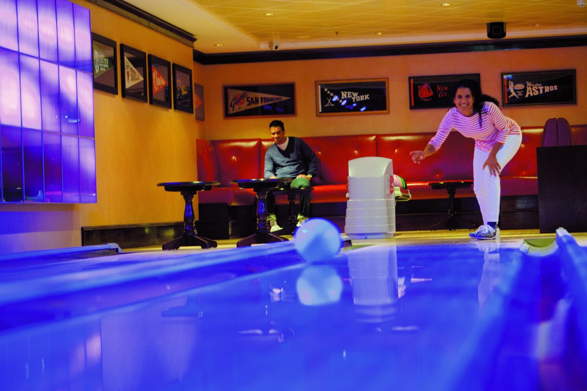 NCL Norwegian Epic O'Sheehan's Bar & Grill 2.jpeg