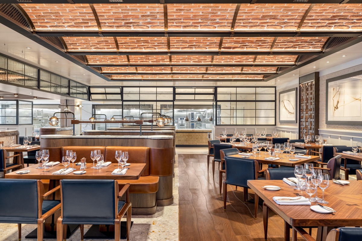 Oceania Cruises A-Class Ember 2.jpg