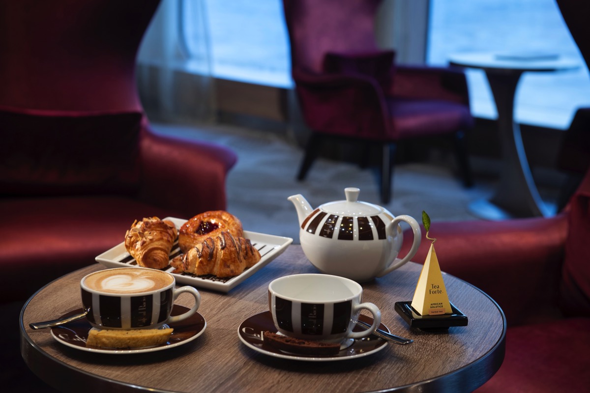 Celebrity Cruises, Millenium Class, Cafe Al Bacio 4, Copyrights - CEL.jpeg