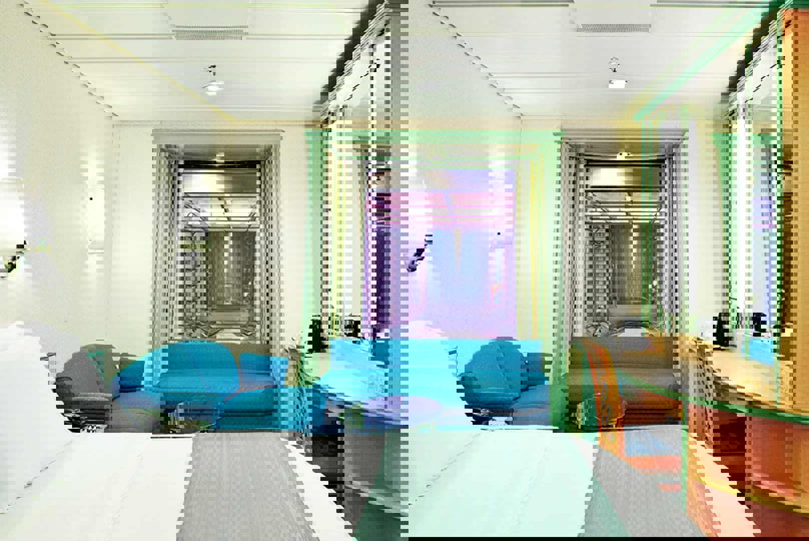 Promenade View Interior