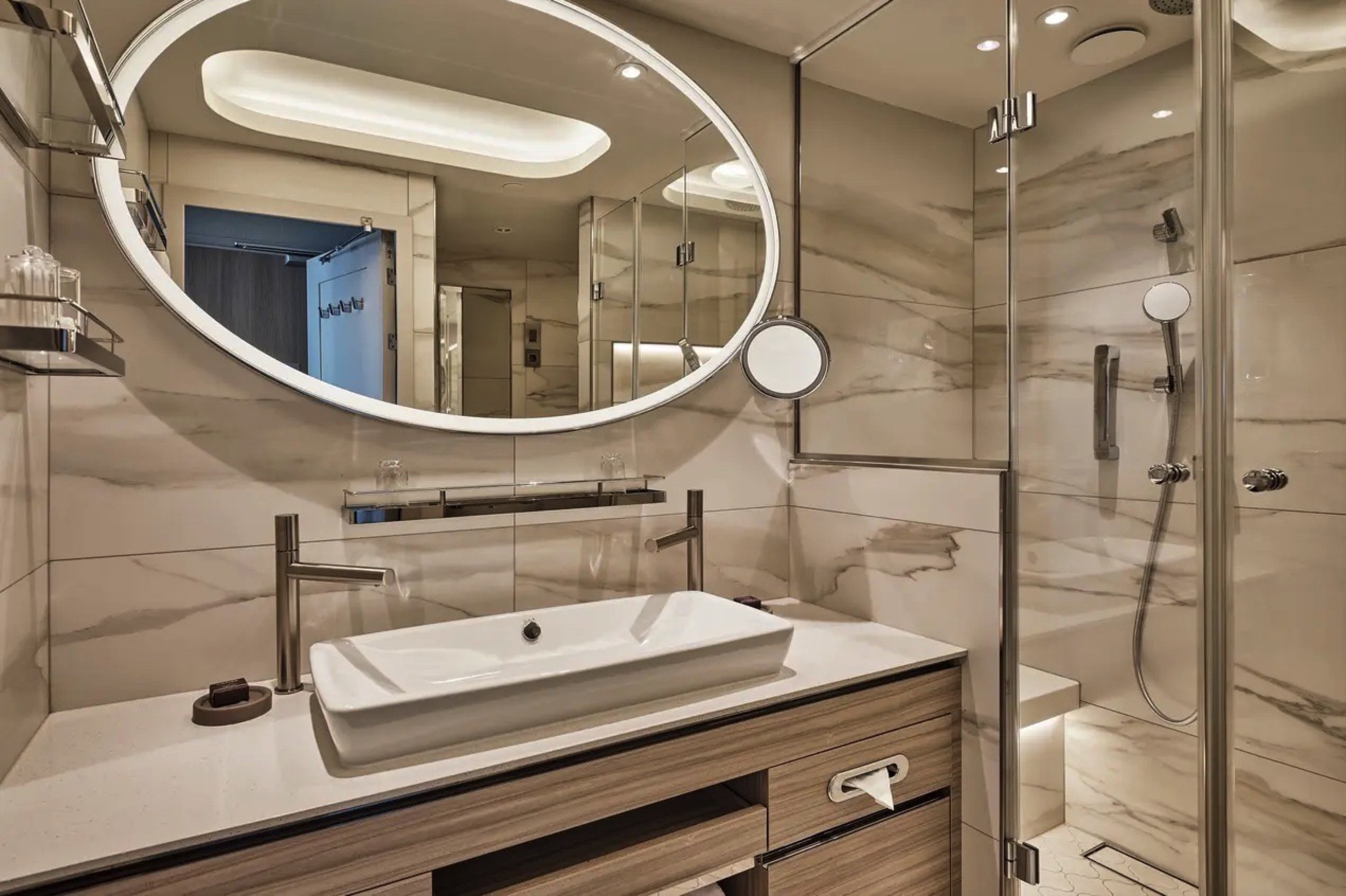 Classic Veranda Suite