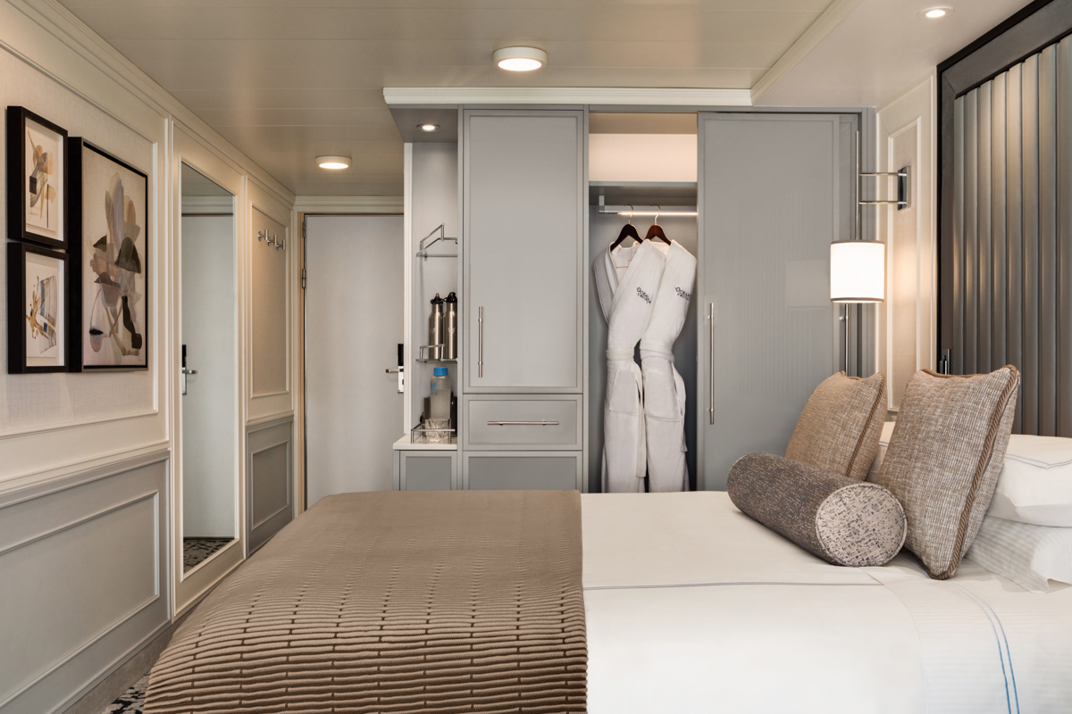 OC O Deluxe Ocean View Stateroom Closet 2024 06 12 11 13 11