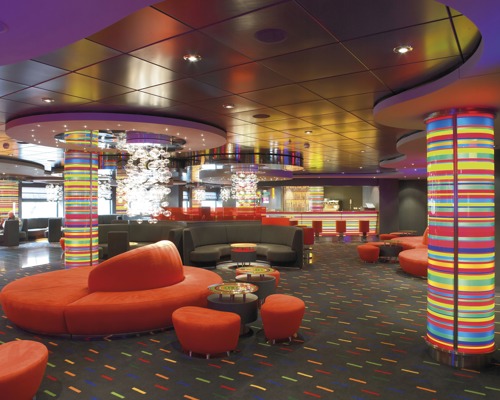 MSC Cruises MSC Fantasia Manhatten Jazz Bar 1.jpg