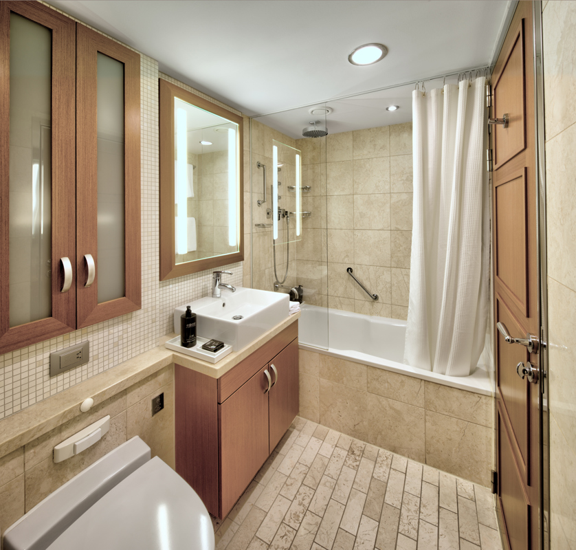 CEL SI Celebrity Suite Bathroom