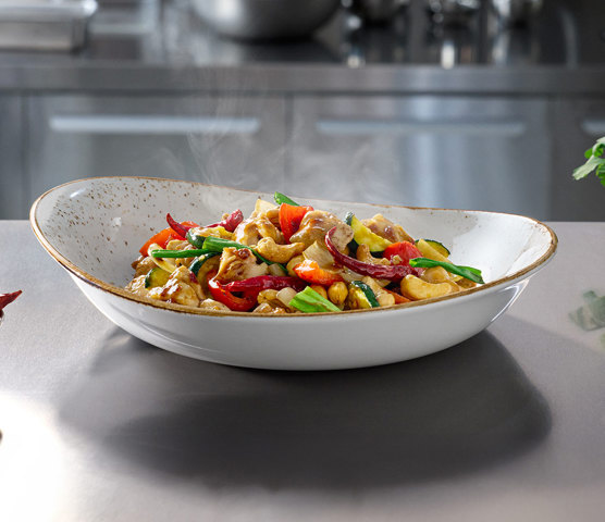 Sukhothai Thai Cashew Chicken