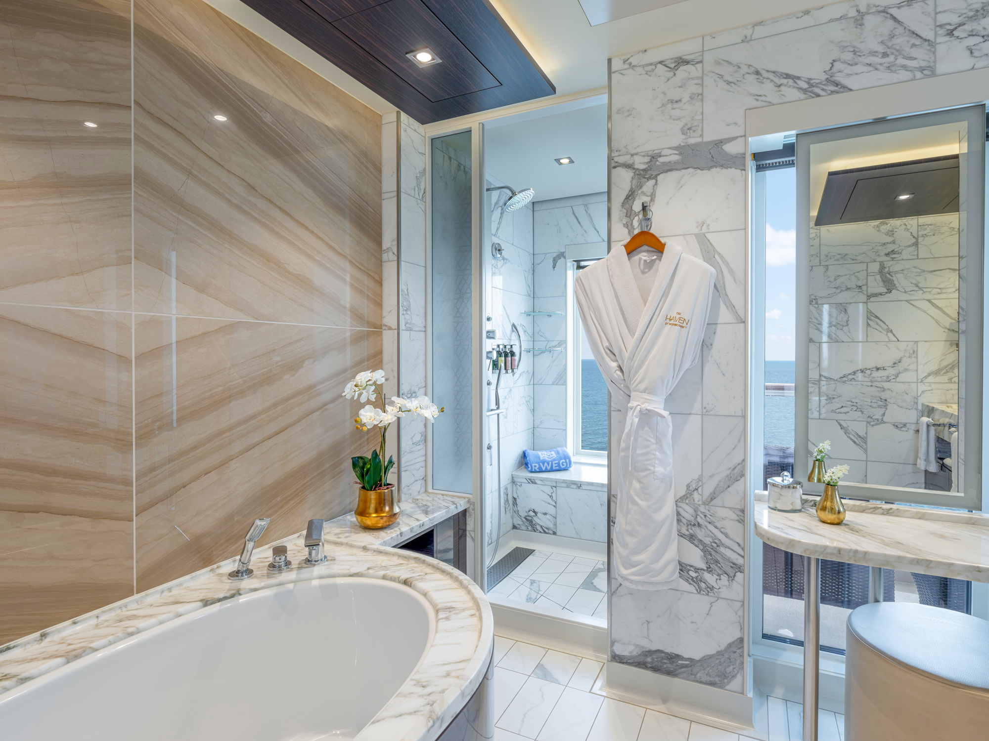 The Haven Premier Owner's Suite with Large Balcony