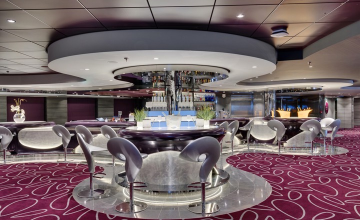 Infinity Bar & Atrium