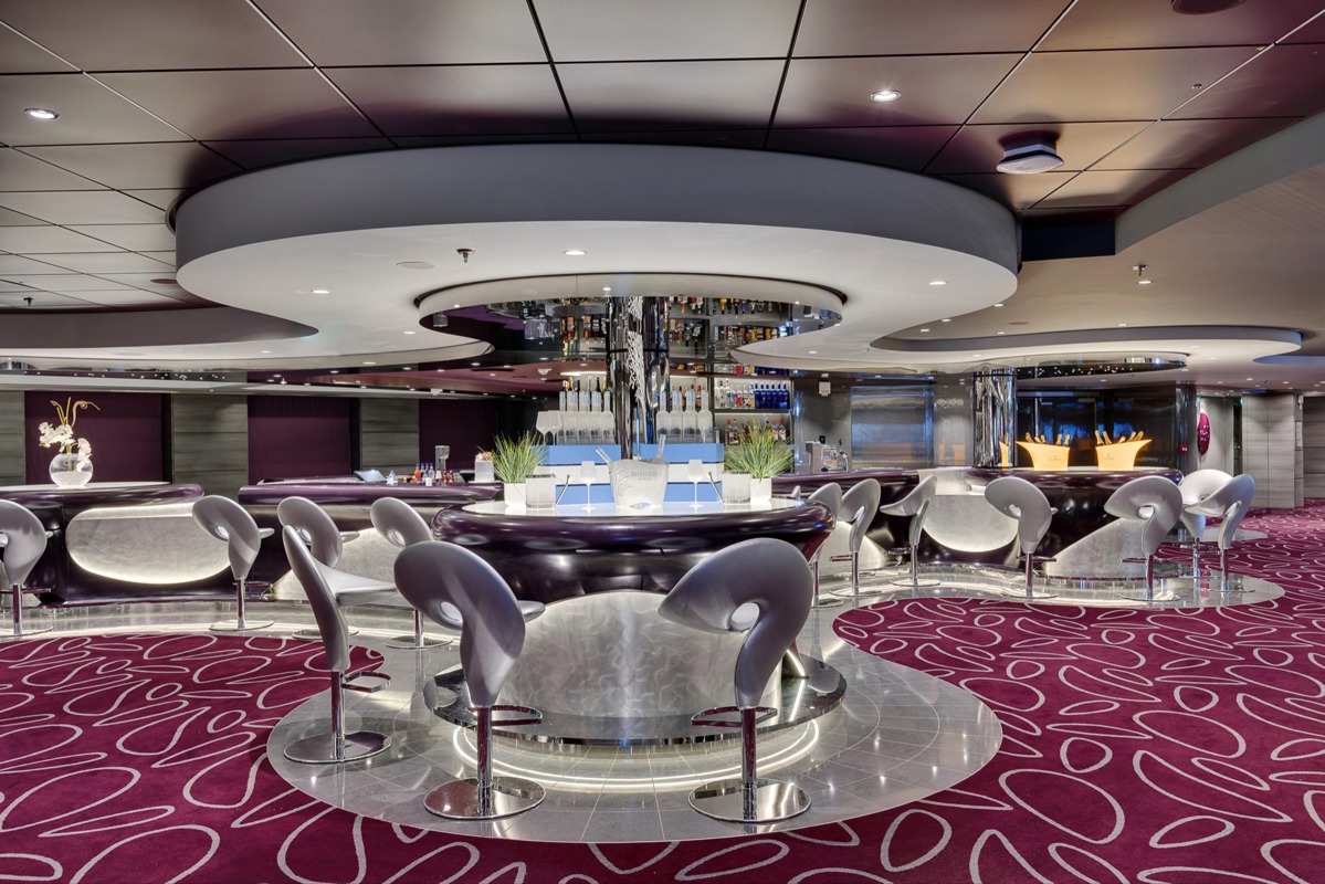MSC Cruises MSC Meraviglia Infinity Bar.jpg