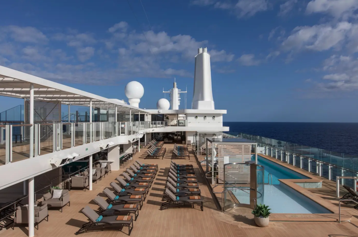 Silversea, Silver Nova Pool Deck.png