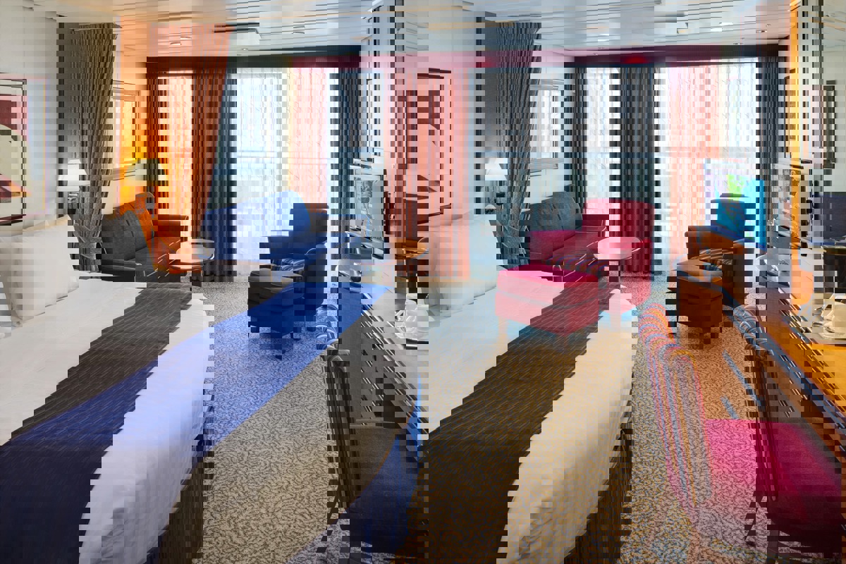 RCI Brilliance of the Seas Junior Suite 0.jpg