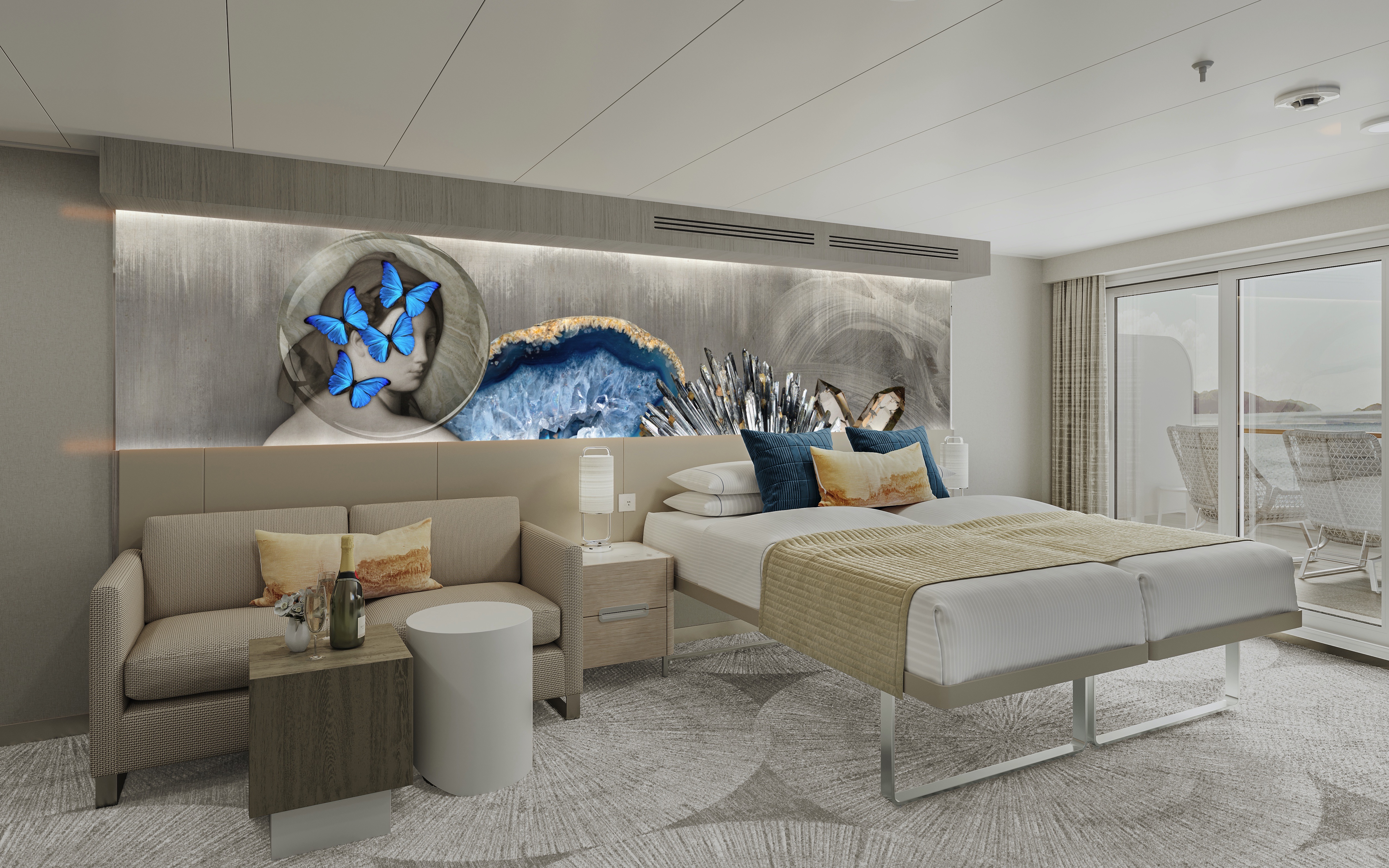 Forward-Facing Club Balcony Suite with Large Balcony