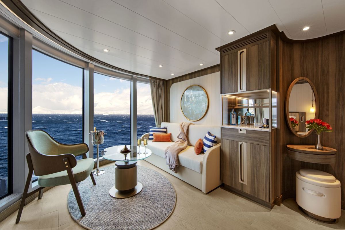 Seabourn Pursuit - Panorama Suite 2.jpg