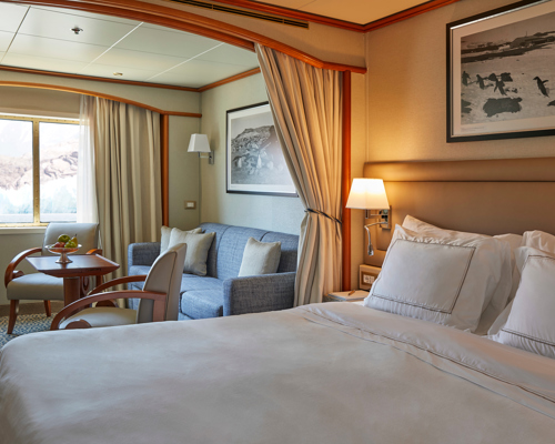 Silversea SILVER CLOUD Vista Suite.jpg