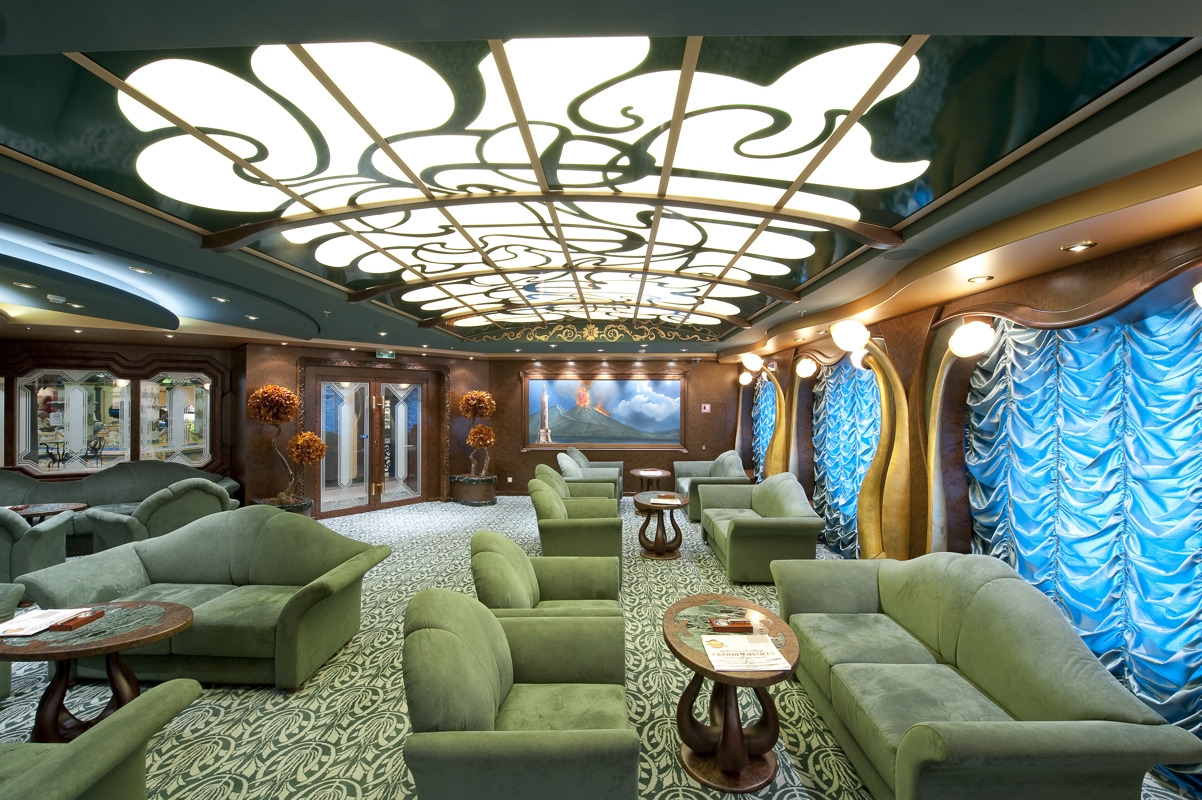 MSC Cruises MSC Splendida Cigar Lounge 5.jpg