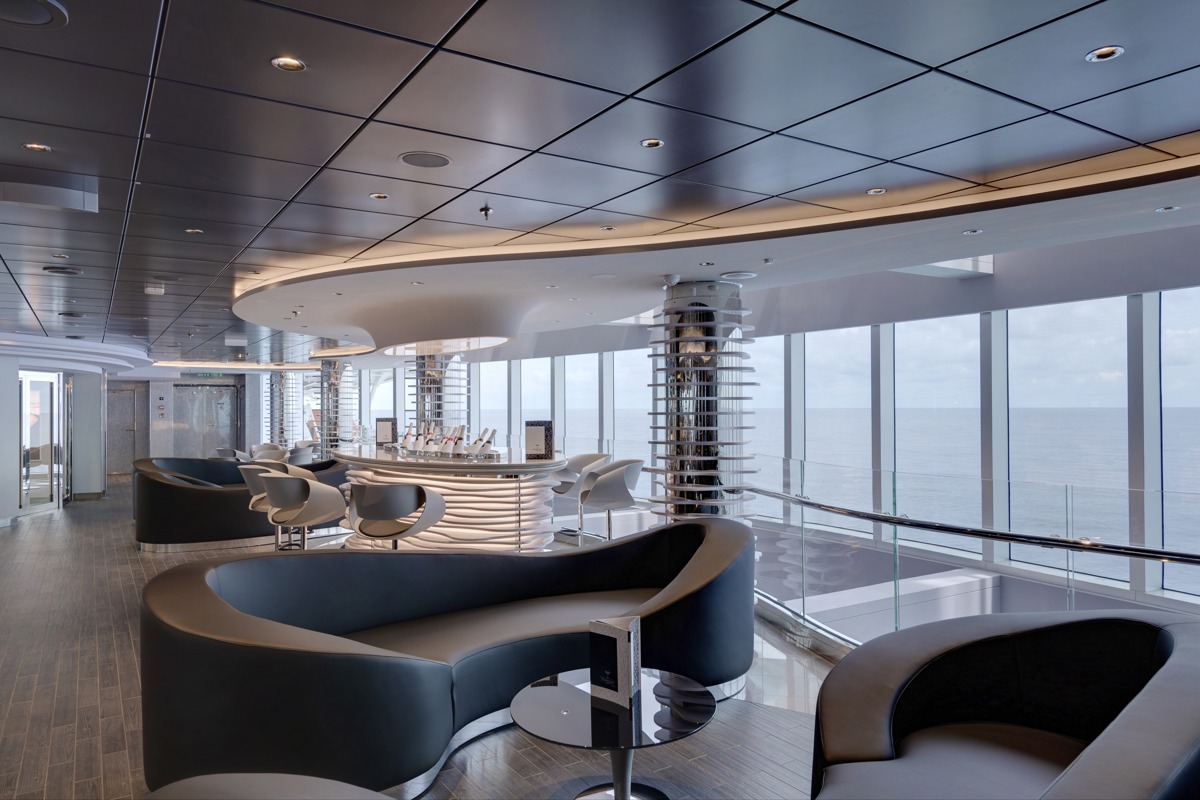 MSC Cruises MSC Seaview Champagne Bar 0.jpg