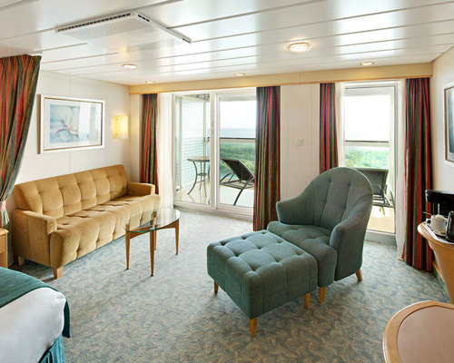 RCI Explorer of the Seas - Sunset Junior Suite.jpg