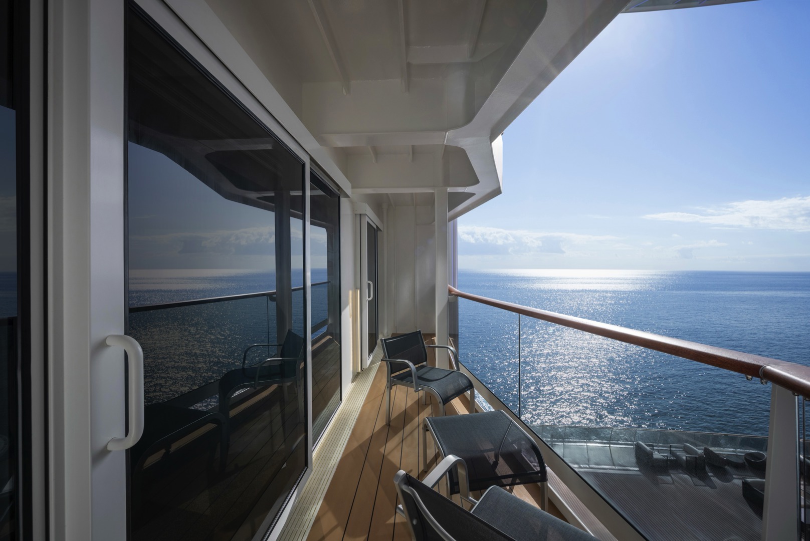 Premium Suite Aurea with Promenade & Ocean View