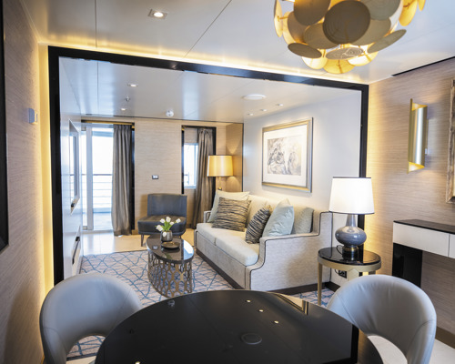 Regent Seven Seas SPLENDOR Seven Seas Suite 0.jpg