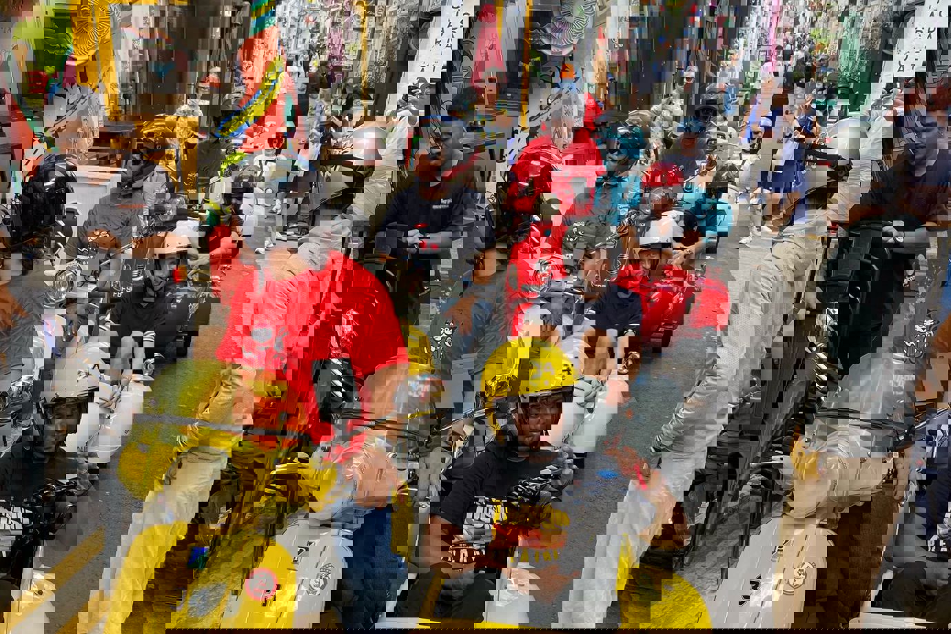 Photo Break on Haji Lane