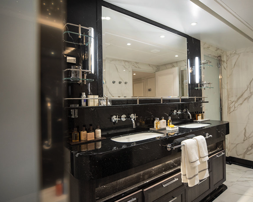 Regent Seven Seas SPLENDOR Master Suite LR 1.png