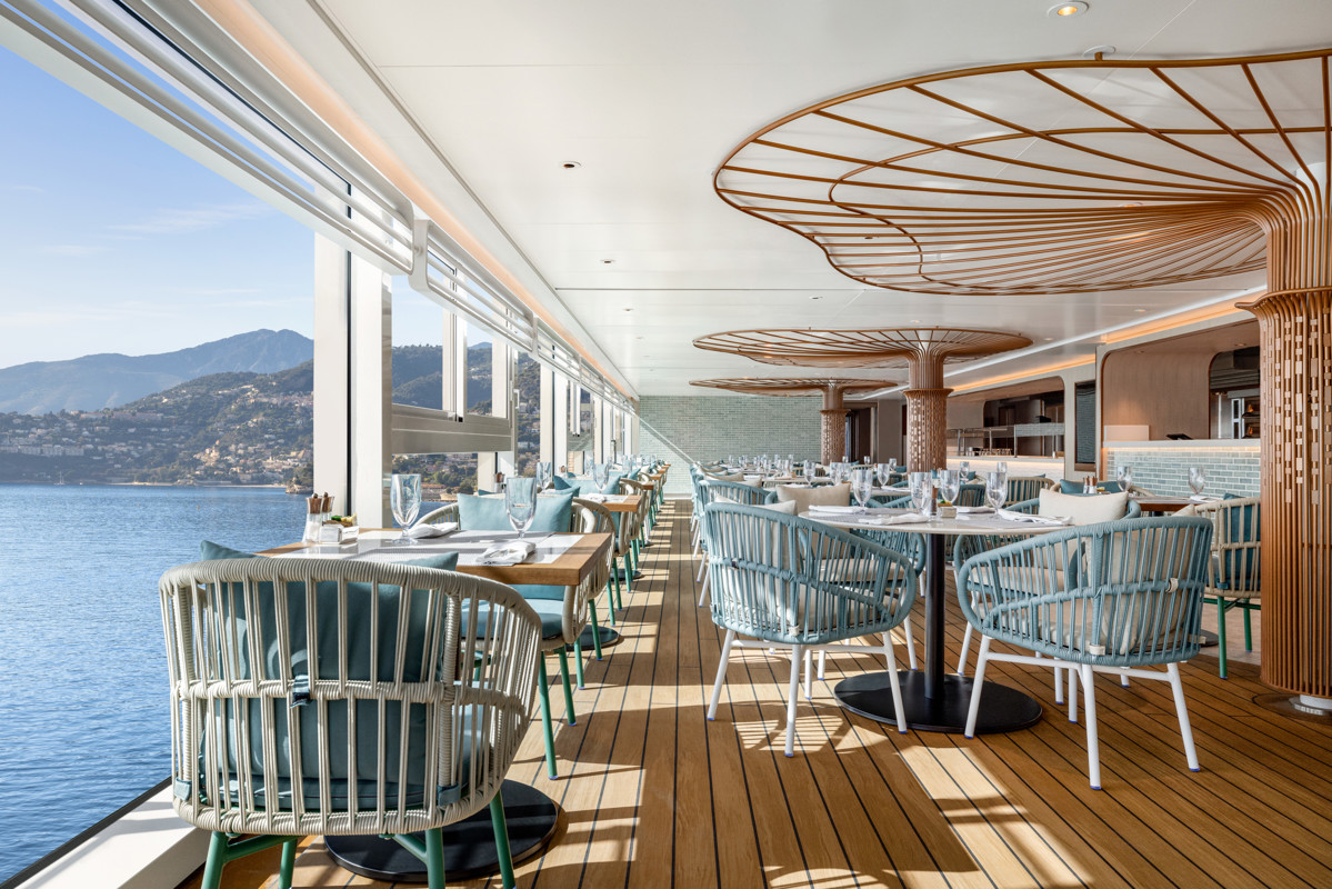 Oceania Cruises A-Class Waves Grill 2.jpg