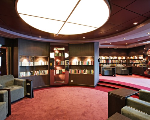 MSC Cruises MSC Splendida Library 1.jpg