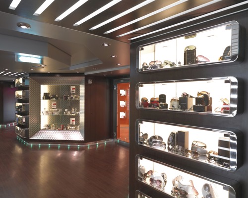 MSC Cruises MSC Fantasia Shops Boutiques 4.jpg