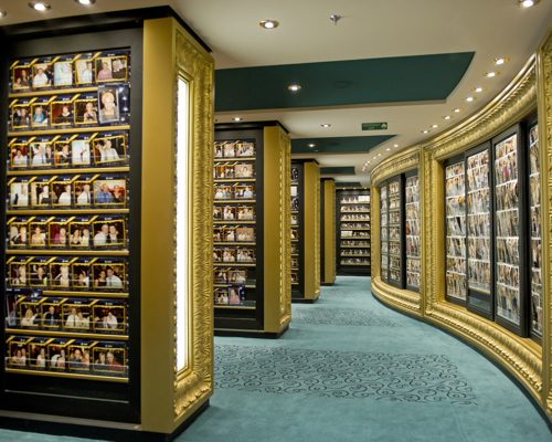 MSC Fantasia Class photo gallery.jpg