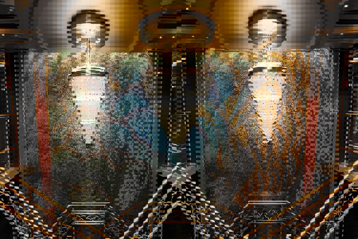 Regent Seven Seas EXPLORER Theater 1.jpg