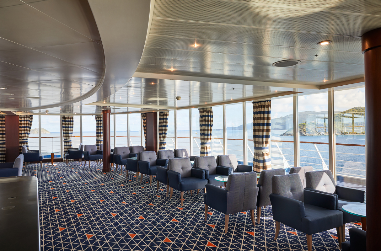 Silversea Cruises - Silver Whisper - Observation Lounge.jpg