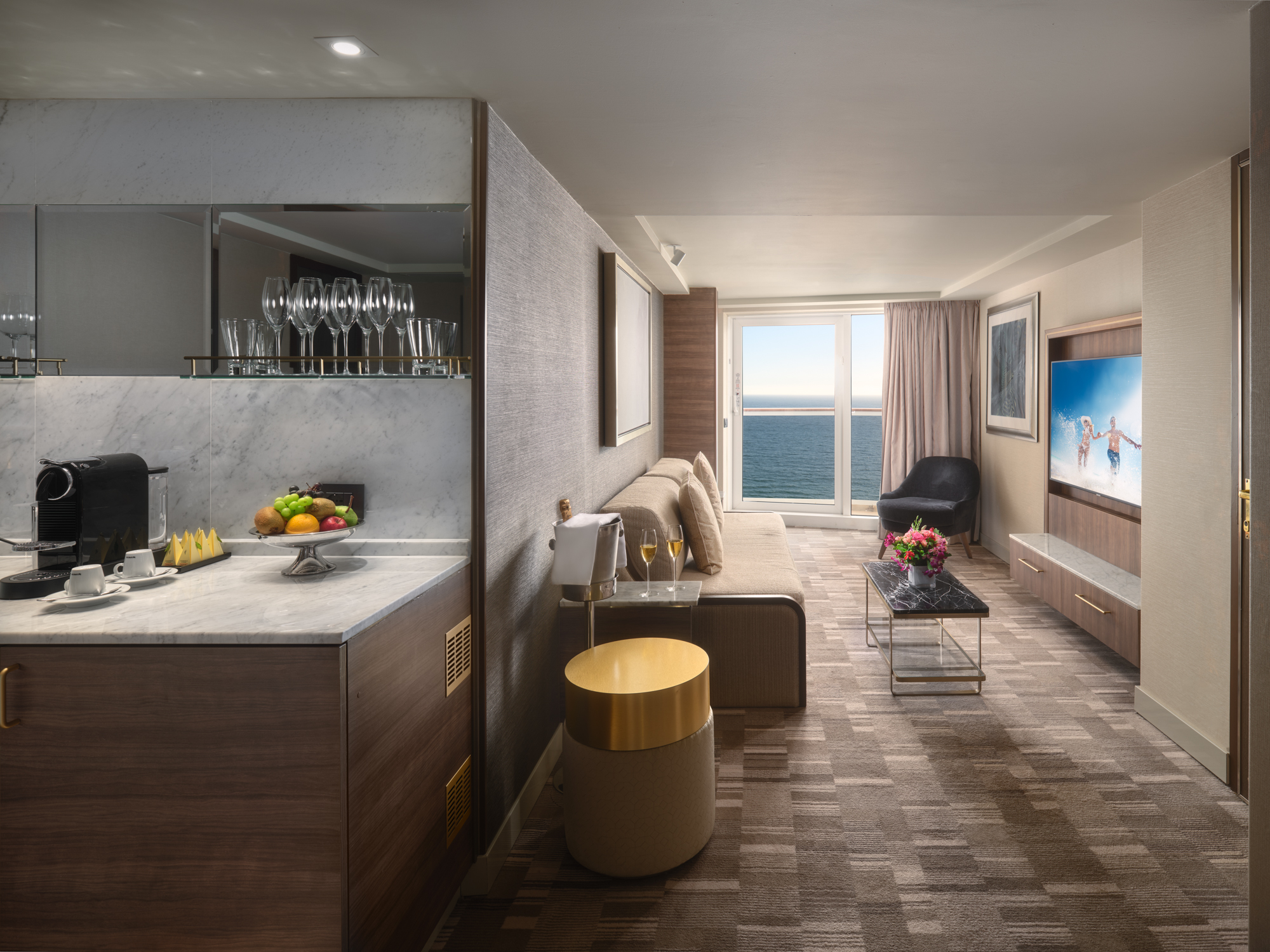Aft-Facing Penthouse Suite with Large Balcony