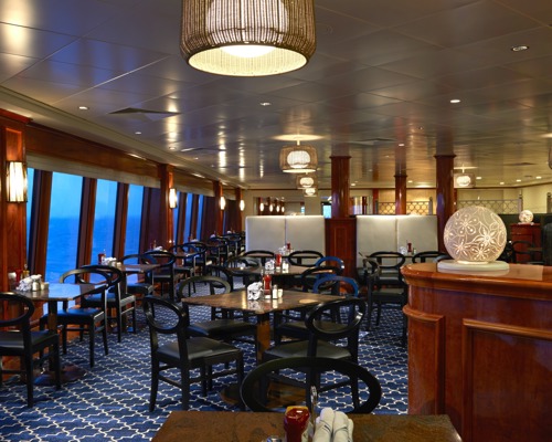 NCL Norwegian Gem Garden Café.jpeg