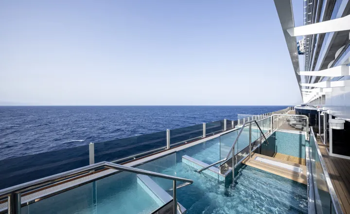 Infinity Whirlpool