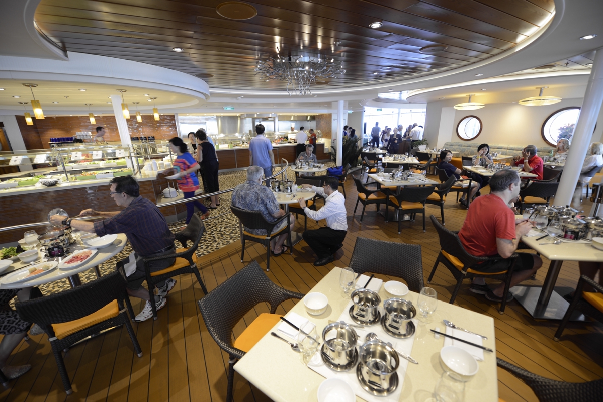 Royal Caribbean International Quantum of the Seas Interior Solarium Bistro 1.jpg