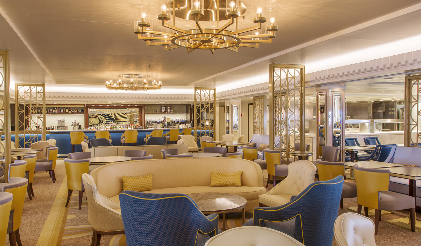 Cunard Line QM2 Carinthia Lounge.jpg