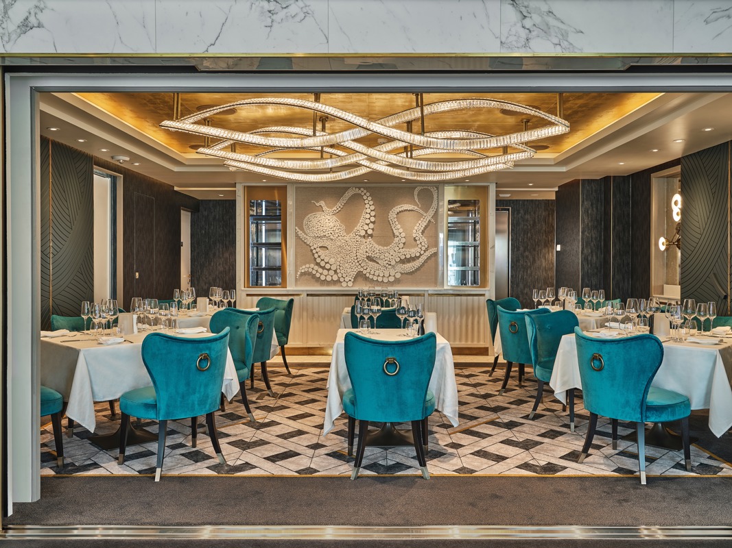 SILVERSEA Silver Endeavour II Terrazzino 1.jpg