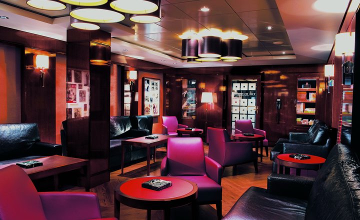 Humidor Cigar Lounge