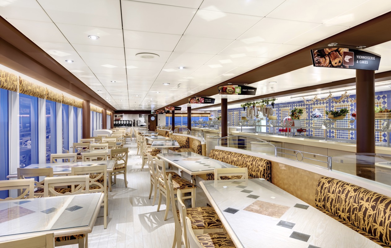 MSC Cruises MSC Sinfonia La Terrazza 2.jpg