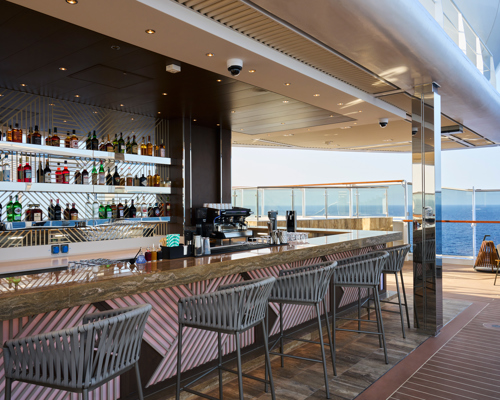 EXPLORA I SKY BAR 03