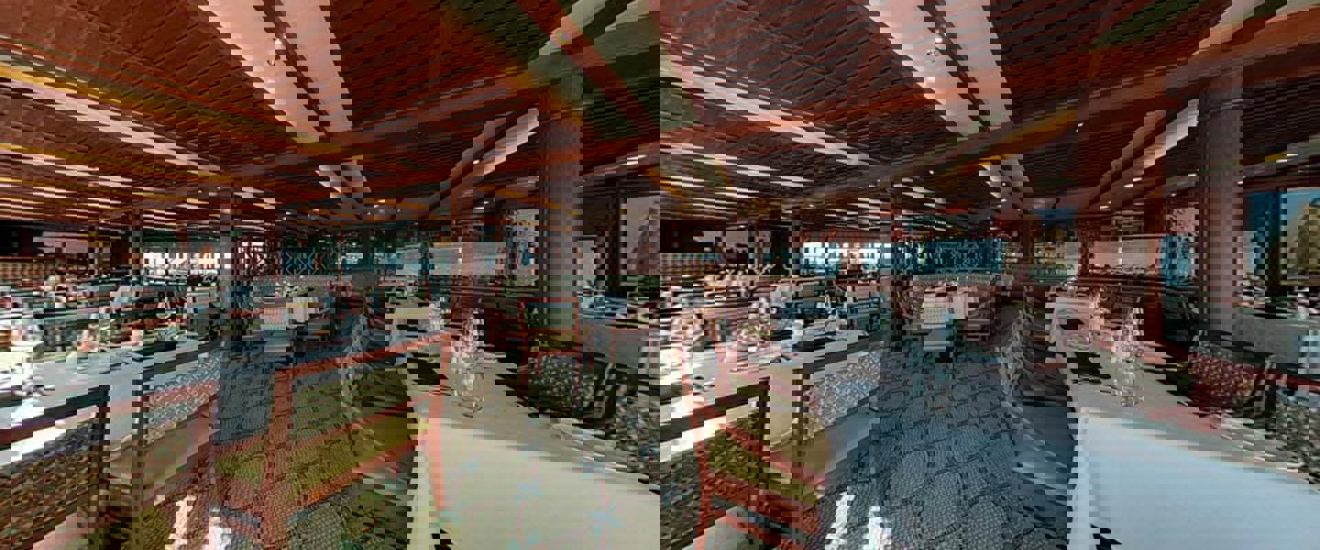 P&O Cruises Azura Interior Verona.jpg