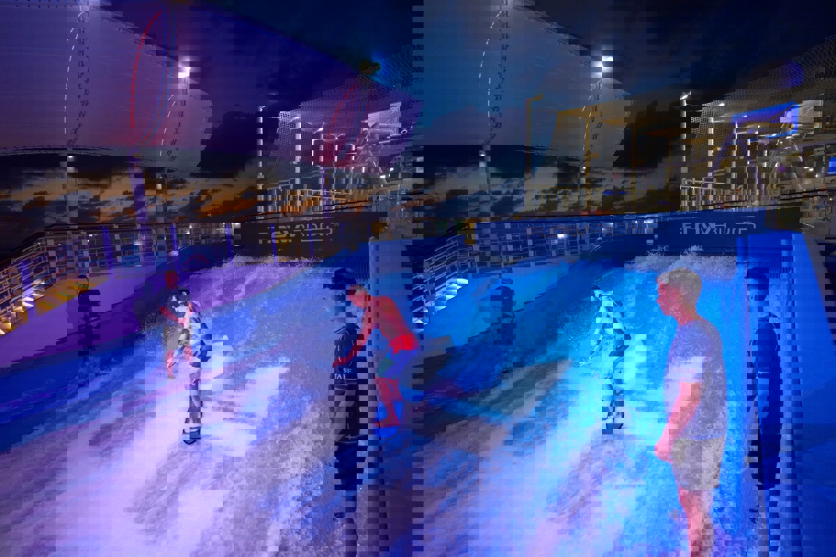 Royal Caribbean International Wonder of the Seas Flowrider 1.jpg.jpg