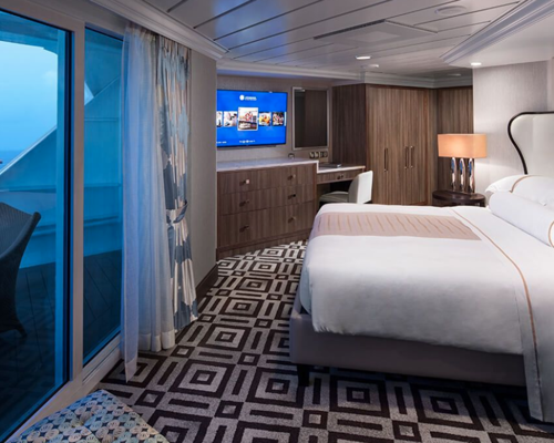 Azamara Club Cruises Azamara Pursuit Accommodation Owner's Suite 1.png