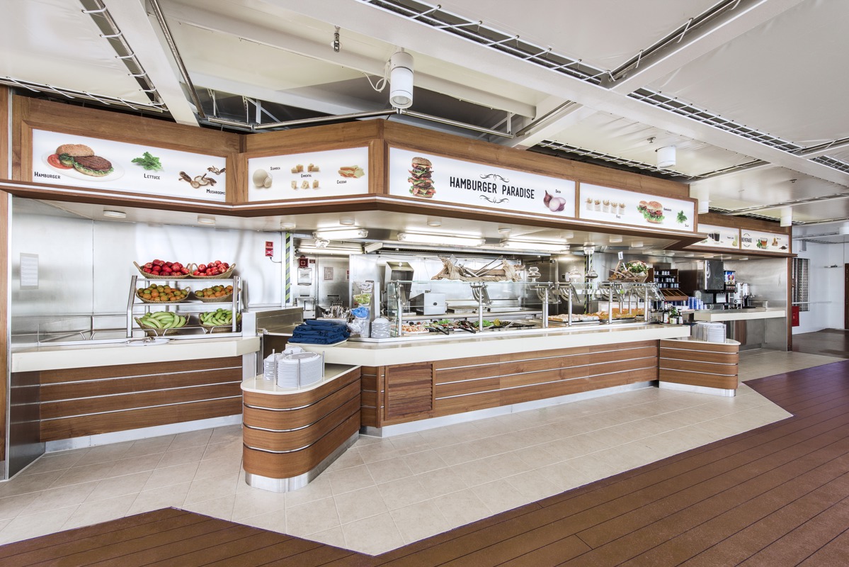 MSC Cruises MSC Lirica La Pergola Hamburgers Paradise 0.jpg