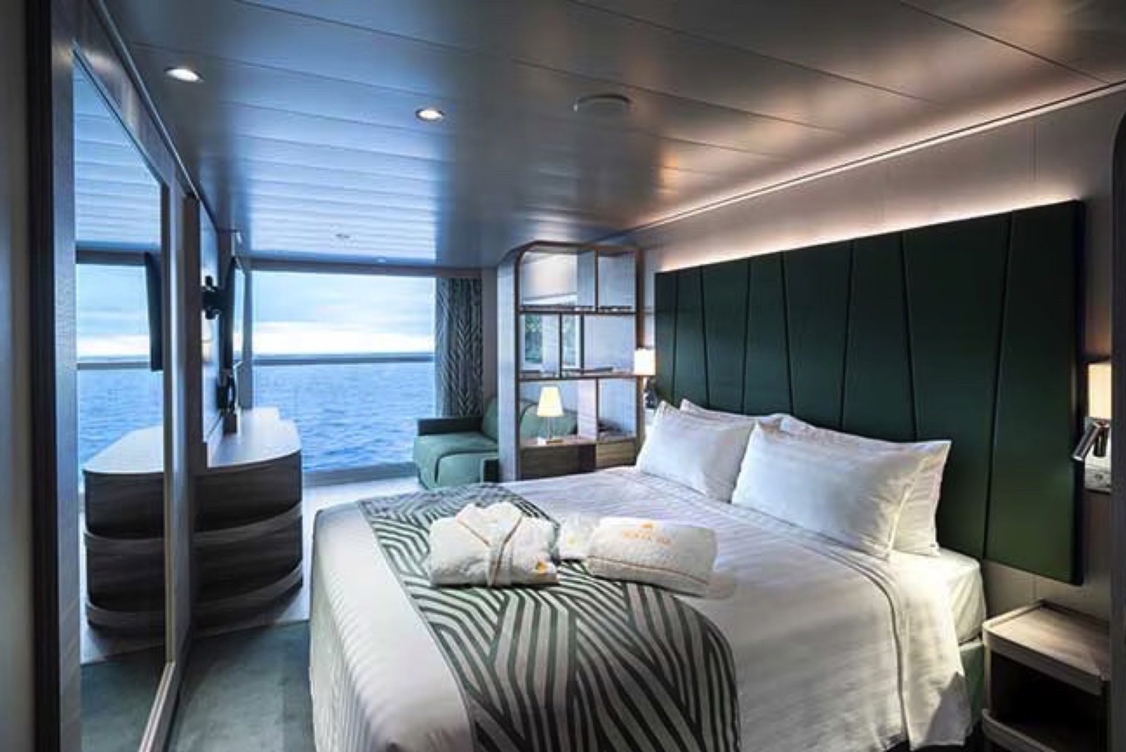 Infinite Ocean View Aurea