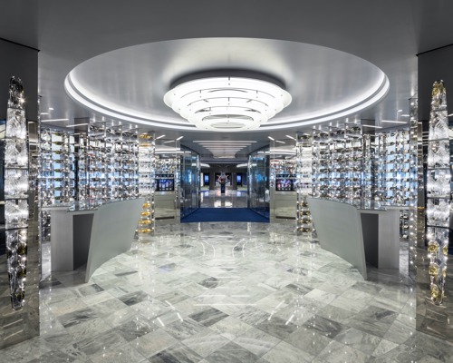 MSC Cruises MSC Grandiosa MSC Cruises La Perla Grigia 1.jpg