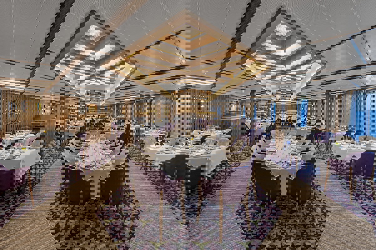 SEABOURN Seabourn Venture - The Restaurant.jpg