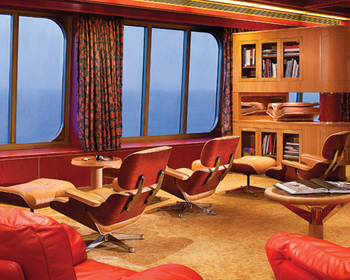 Holland America Line R-Class Explorers Cafe.jpg